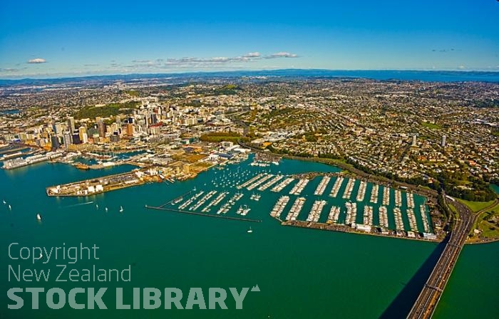 Aerial;Auckland Central;Harbourfishing;boating;speed boating;Beach;sandy beach;homes;swimming;Auckland Harbour;Harbour Bridge;Sky Tower;Herne Bay;freemans Bay;Waitemate Harbour;Devonport;North Head;Birkenhead;ships;Ponsonby;Parnell;New Zealand photography
