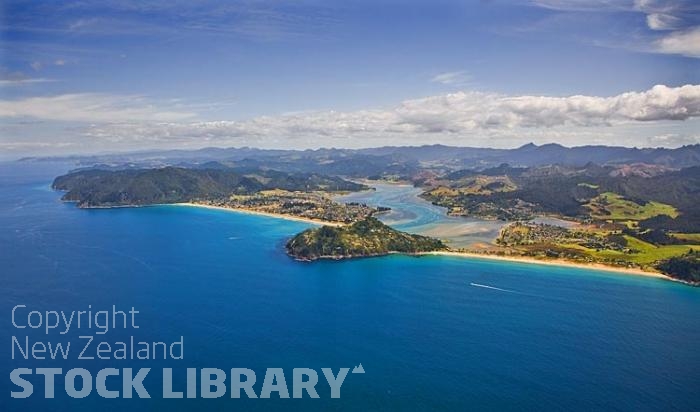 Aerial;Tairua;Coromandel;sandy beaches;bachs;holiday homes;blue sky;blue sea;bush;native forrest;River;boating;bluffs;cliffs;boats;kayaks;kayaking;yacht;yachting;Tairua harbour;Tairua;harbour