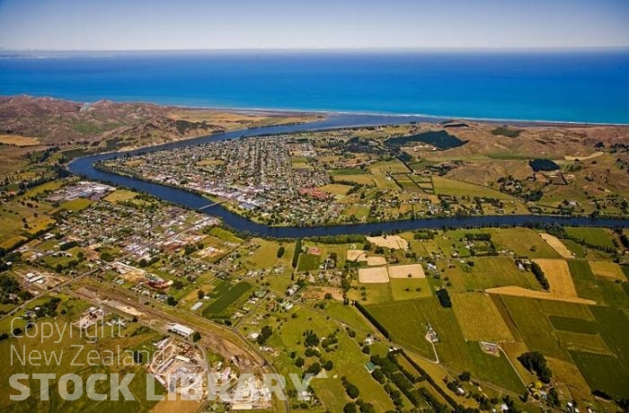 Aerial;Wairoa;Hawkes Bay;bush;native forrest;golden sands;bluffs;River;cliffs;sandy beaches;vineyards;blue sky;blue sea;Wairoa River;arable;farming;bridge;lighthouse