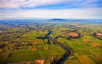 Aerial;Cambridge;Leamington;Waikato_River;suburburban;bridge;green_fields;sub_di