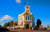 Auckland_Central;Ponsonby;Belgian_Beer_bar;shop;shops;sky_line