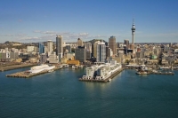 Auckland_East;Auckland;Tamaki_Strait;crowds;sunbathers;Yachting;kayaking;Harbour