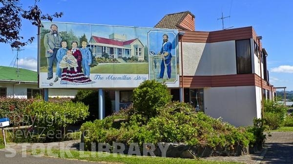 Katikati;murals