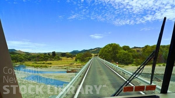 Hicks Bay;bluffs;cliffs;rocky shorelines;sea fishing;bush;mountains;bush;native forrest;single lane bridge;SH 35;Hicks Bay;Te Araroa