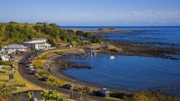 Waihou;Bay;church;bluffs;cliffs;rocky_shorelines;sea_fishing;Marai;Maori_carving