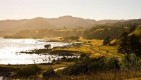 Waihou;Bay;church;bluffs;cliffs;rocky_shorelines;sea_fishing;Marai;Maori_carving