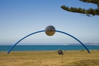 Napier;Hawkes_Bay;suburburban;Gardens;Art_Deco;sculptures;sports_fields;promenad