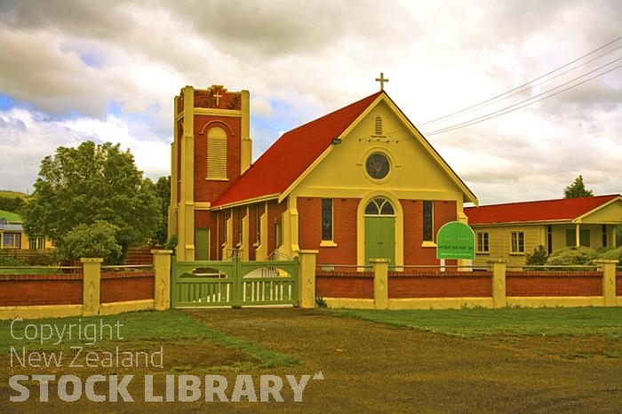 Ashhurst;Manawatu;Manawatu Gorge;Gorge;Pohangina River;wind farm;wind mills;agriculture;wind turbines;Manawatu River;Tararua Range;St Columba's Catholic Church;St Columba's;Catholic Church