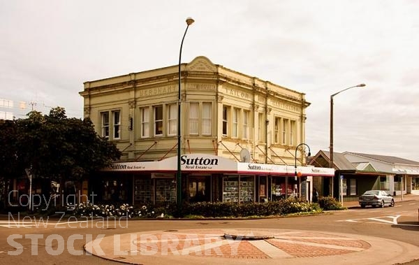 Marton;Manawatu;agriculture;agricultural centre;Captain Cook Statue;Captain Cook;Taylor;Habit Maker