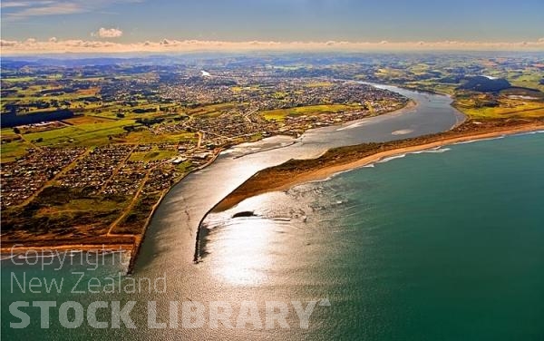 Aerial;Whanganui;Regional Centre;Whanganui River Mouth;Whanganui;Kowhai Park;Durie Hill Tunnel;Aromoana Lookout;Ward Observatory;native forest;sheep;sheep shearing;Raukawa Falls;agricultural centre;agriculture;Fishing;Castlecliff Beach;angling;white bating;tramping tracks;green fields;airport;New Zealand photography