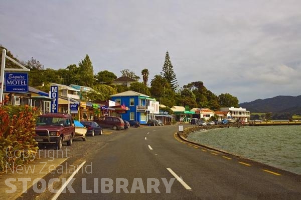 Mangonui;Northland;sandy beaches;bachs;holiday homes;bush;native forrest;golden sands;blue sky;blue sea;Pohutakawa trees;boats;boating;fishing;fishing boats;yachts;kayaks;Mangonui Waterfront Drive;Waterfront;Harbour;motels;hotels;shops