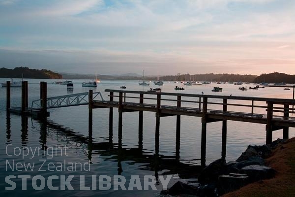 Scotts Landing;Rodney;boat ramp;boat mooring;yachts;wharf;pier;sandy beach;mussel barges;oyster barges;oysters;mussels;dawn light;qawn