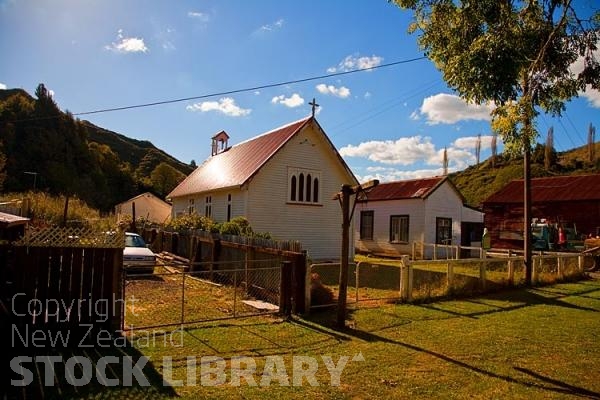 Forgotten World Highway;Taranaki;Mount Taranaki;Mount Egmont;River;Rivers;bush;native forrest;landscape;Whangamomona;Two Churchs;Church