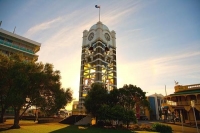 New_Plymouth;Taranaki;Down_Town;Clock_Tower;national_flag