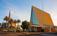 New_Plymouth;Taranaki;Methodist_church;Down_Town;Anglican;Church;palm_trees