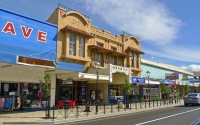 Dannevirke;Tararua;cafes;sculptures;post_office;shops;clock_tower;church;neo_cla