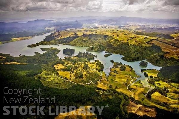 Aerial;Whakamaru;Waikato;bush;native forrest;Waikato River;hydro electricity;hydro generated electricity;hydro dam;Lake Ohakuri;upstream;Whakamaru dam