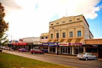 Matamata_Main_Street;Regent_Theatre;Matamata;Waikato;suburburban;New_Zealand