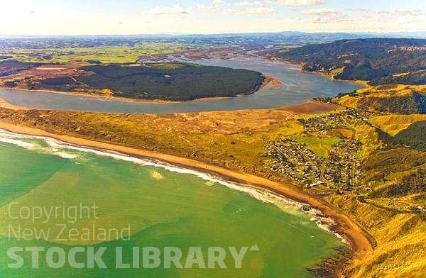 Aerial;Port Waikato;Waikato River;River mouth Waikatofishing;angling;boating;speed boating;Beach;sandy beach;sand bar;Tasman sea;holiday homes;bach;baches;holiday bachs