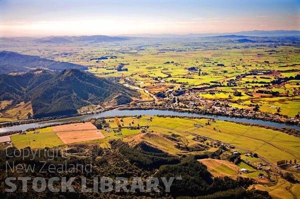 Aerial;Taupiri;Waikato;Maori Cemetary;Maori Royal Cemetery;cemetery;bush;native forrest;church;Waikato River