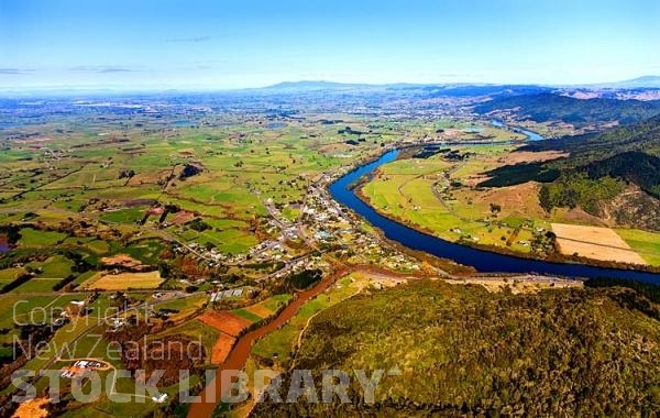 Aerial;Taupiri;Waikato;Maori Cemetary;Maori Royal Cemetery;cemetery;bush;native forrest;church;Waikato River;Taupiri;site of the principle Maori Cemetery;Ngaruawahia;Hamilton