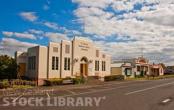 Te Aroha;Waikato;agricultural;Mount Te Aroha;Edwardian Domain;Edwardian Domain;Cadman Bath House;Te Aroha Mineral Spas;Mokena Geyser;Soda Water Geyser;Waihou River;River;Coulter Bridge;District Council Building;Art Deco;Art Deco Building;Library