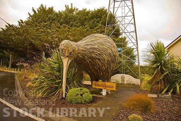 Eketahuna;Wairarapa;agricultural;Dairy;Dairy industry;sheep;church;museum;kiwis;kiwi;state Highway 2;rail line;Giant Kiwi Sign;Giant;Kiwi;Sign