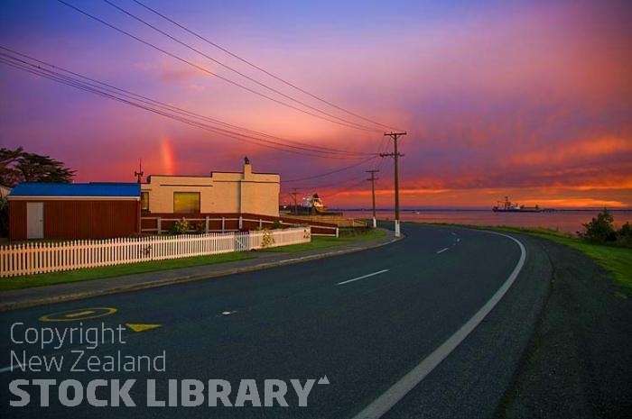 Bluff;Southland;Sunrise;Tiwai Point;Bluff;rainbow;ships