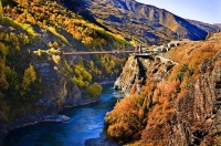 Kawarau_River;Gorge;Otago;bungy_bridge;bluffs;cliffs;Bungy_jumping;vineyards;roa