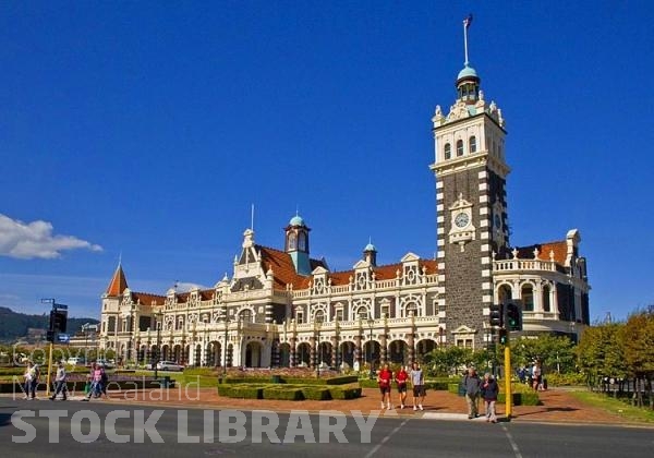 Dunedin;Otago;university city;university;harbour;golden sands;gothic buildings;Heritage Museum;law courts;Station;Train Station;Railway Station