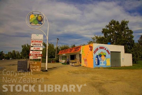 Millers Flat;Otago;Clutha River;Millers Flat;Fruit Stall;roadside fruit seller