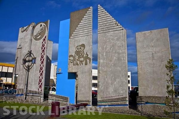 Invercargill;Southland;We Are Now One People Monument;We Are Now;One People;Monument