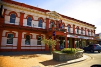 Winton;Southland;Winton;Main_Street;Pub;old;railway;hotel