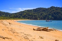 Totaranui;Able_Tasman_National_Park;Tasman_Bay;sand_dunes;sandy_beaches;rocky_sh