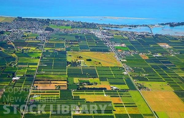 Aerial;Motueka;Moutere;Mapua;Tasman Bay;sandy beaches;beach;beach front;boating;golden sands;inlet waters;inlets;lagoons;coastal road;harbour;Motueka River;airfield;airport;fruit growing;vineyards