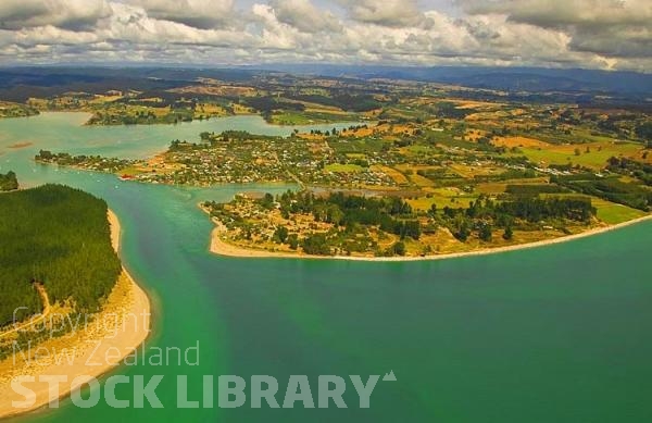 Aerial;Motueka;Moutere;Mapua;Tasman Bay;sandy beaches;beach;beach front;boating;golden sands;inlet waters;inlets;lagoons;coastal road;harbour;Mapua Inlet;Rabbit Island