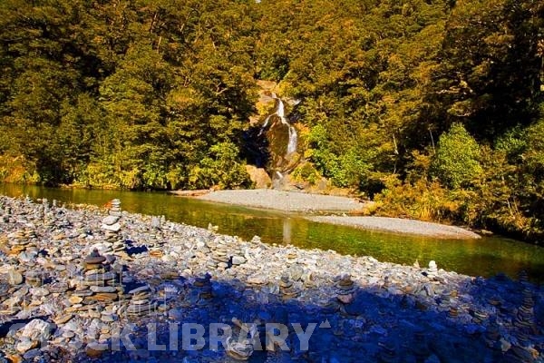 Haast Pass Route;West Coast;State Highway 6;mountains;valleys;rivers;Fantail Falls;Makarora River;cairns;bush;native forest