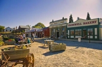 Cromwell;Lake_Dunstan;Otago;Heritage_Museum;churches;church;Clutha_river;fruit_g