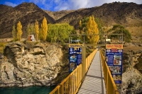 Kawarau_River;Kawarau_Gorge;Otago;bungy_bridge;bluffs;cliffs;Bungy_jumping;viney