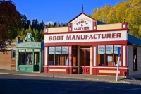 Naseby;Ranfurly_Region;Otago;Old_Naseby;boot_makers_shop;watchmaker;boot_maker