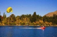 Queenstown;Lake_Wakatipu;Otago;autumn_colour;fall_colors;Paraflights;Parascendin